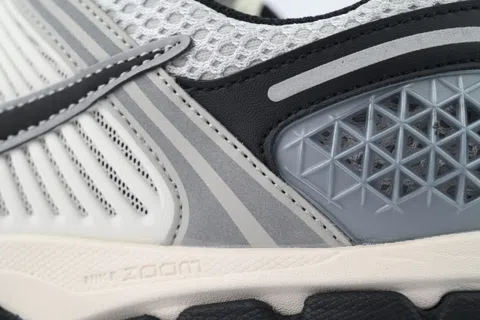 Nike Zoom Vomero 5 Photon Dust Black – photo 5