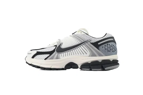 Nike Zoom Vomero 5 Photon Dust Black