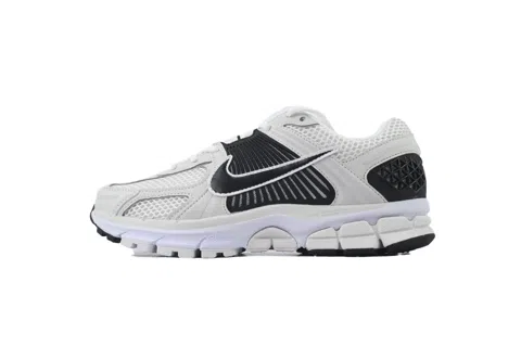 Nike Zoom Vomero 5 White Black