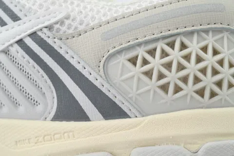 Nike Zoom Vomero 5 Platinum Tint – photo 5