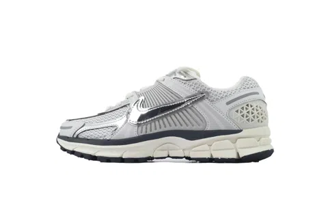 Nike Zoom Vomero 5 Photon Dust Metallic Silver