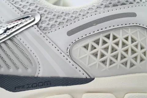 Nike Zoom Vomero 5 Photon Dust Metallic Silver – photo 5