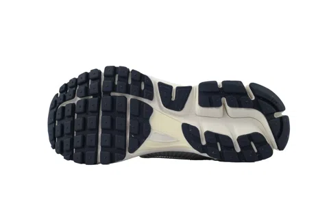 Nike Zoom Vomero 5 Photon Dust Metallic Silver – photo 4