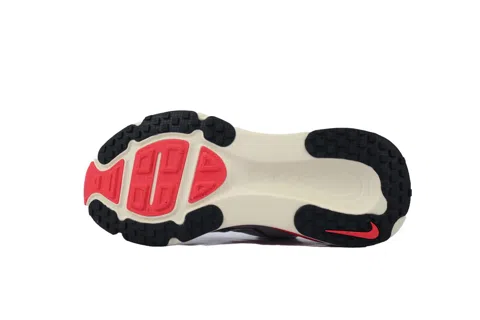 Nike Vomero 18 Platinum Tint Siren Red – photo 4