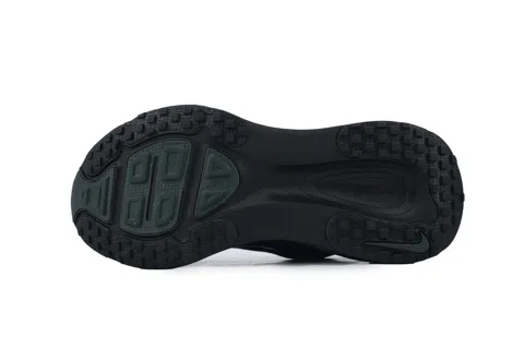 Nike Vomero 18 Triple Black – photo 4