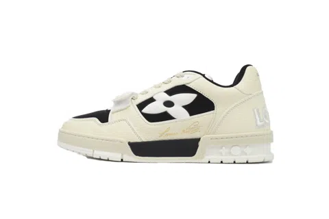 Louis Vuitton Trainer Black/White