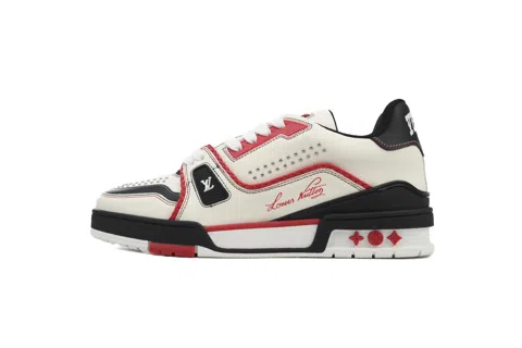 Louis Vuitton Trainer Black/White