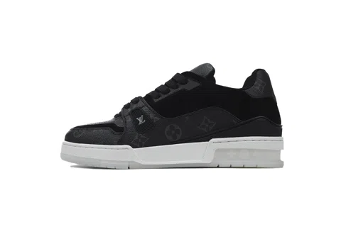 Louis Vuitton Trainer Black