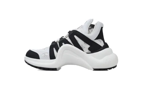 Black/White