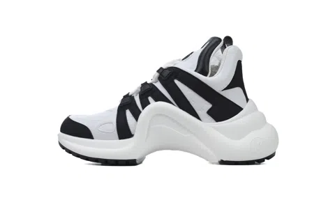 Black/White