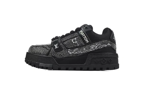 Louis Vuitton Trainer Triple Black