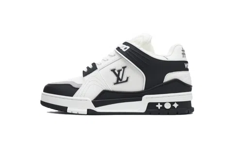 Louis Vuitton Trainer Black/White