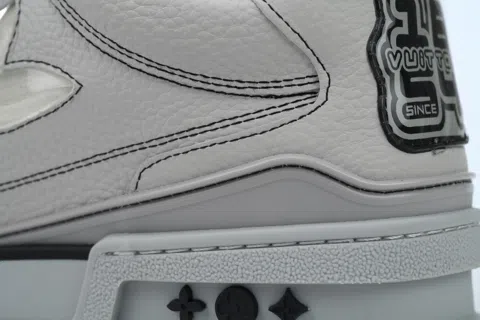 Louis Vuitton Skate Grey – photo 5
