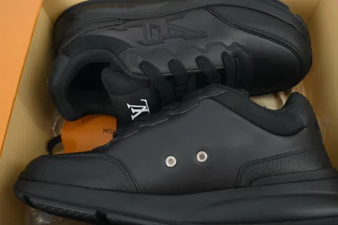 Louis Vuitton Running Shoes Black – photo 8
