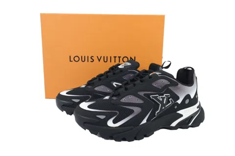 Louis Vuitton Runner Tatic Black/Silver – photo 6