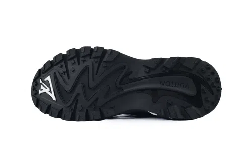 Louis Vuitton Runner Tatic Black/Silver – photo 4