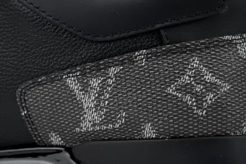 Louis Vuitton Run Away Black/Grey – photo 5