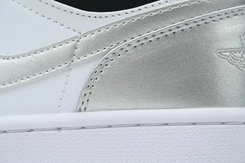 Air Jordan 1 Low Black/Silver – photo 5