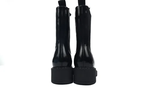 Prada Boots Black Patent – photo 3