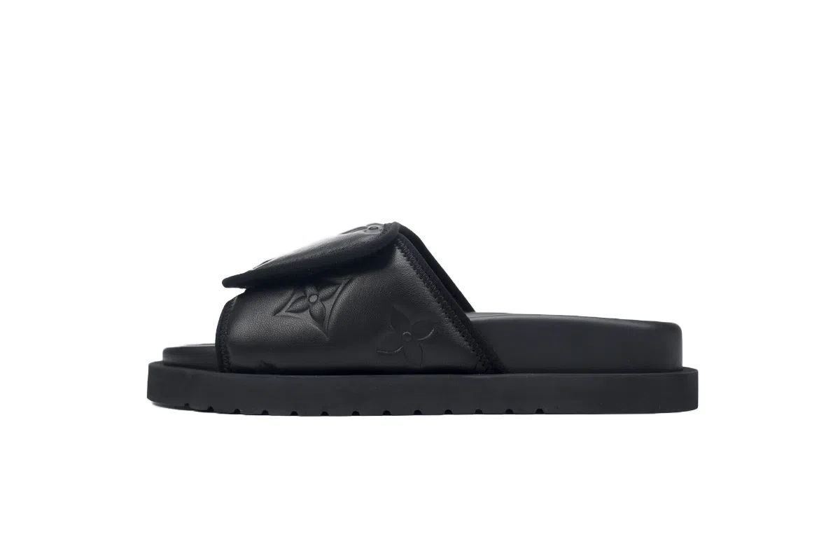 Louis Vuitton Pool Pillow Comfort Mule Black Embossed – photo 1