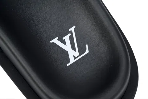 Louis Vuitton Pool Pillow Comfort Mule Black Embossed – photo 5