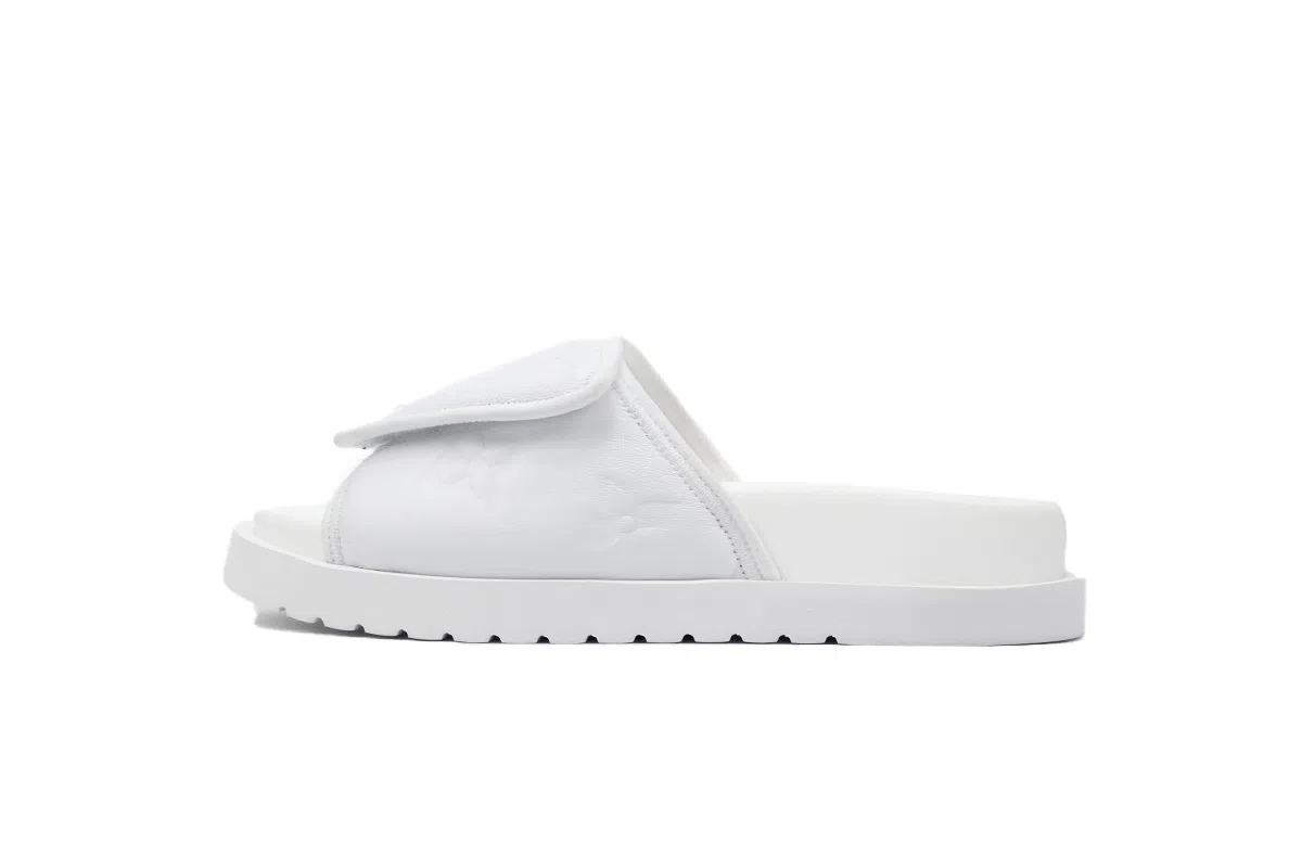 Louis Vuitton Pool Pillow Comfort Mule White Embossed – photo 1