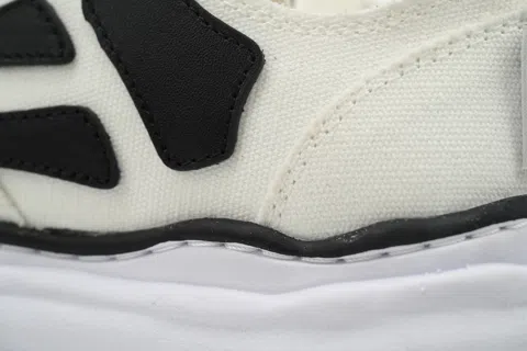 Maison Mihara Yasuhiro Sneakers Off-White – photo 5
