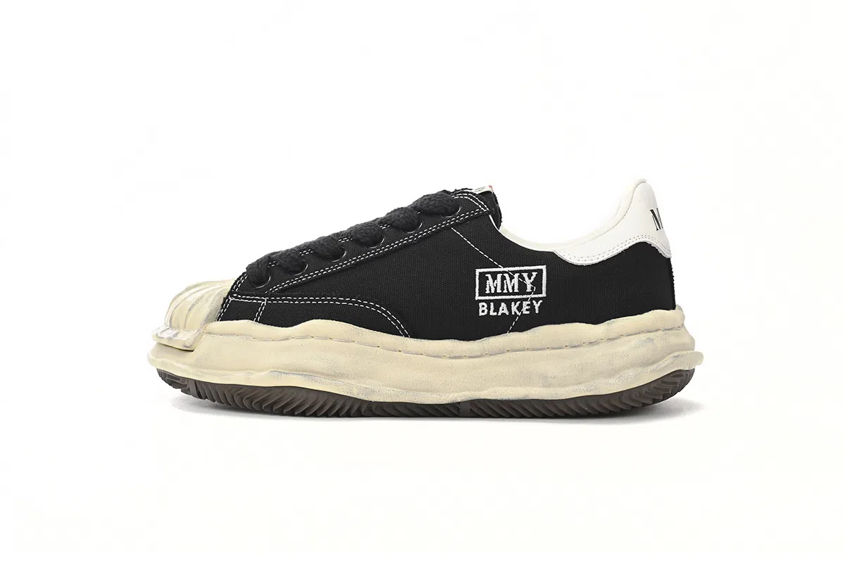 Maison Mihara Yasuhiro Sneakers Vintage White/Black – photo 1