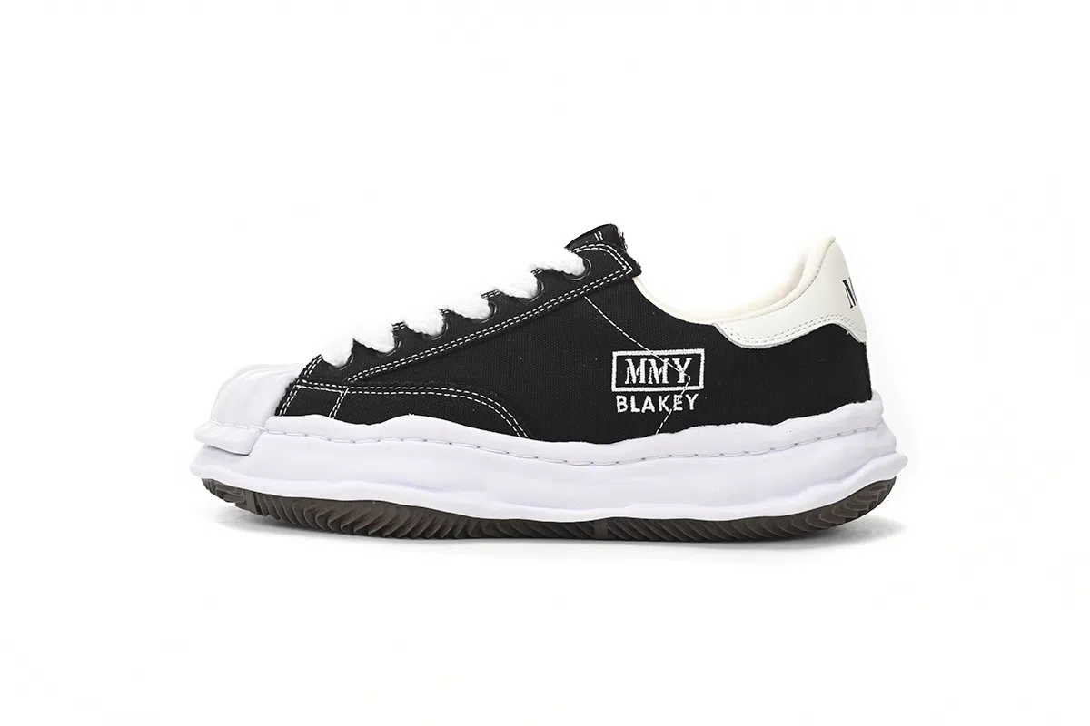 Maison Mihara Yasuhiro Sneakers White/Black – photo 1