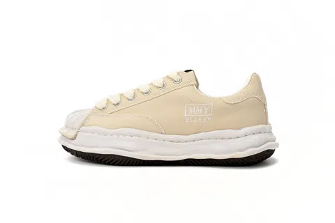 Maison Mihara Yasuhiro Sneakers Pink/White
