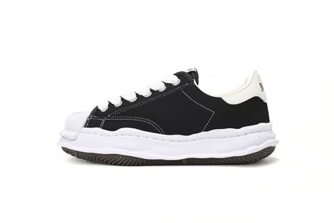 Maison Mihara Yasuhiro Sneakers Black/White