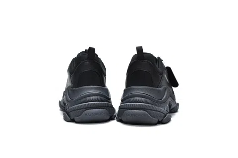 Balenciaga Triple S Triple Black – photo 7