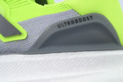 adidas Ultraboost 5 Lucid Lemon Grey – photo 5
