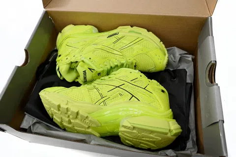 Balenciaga Runner Neon Green – photo 10