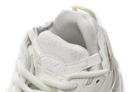Balenciaga Runner Glow – photo 10