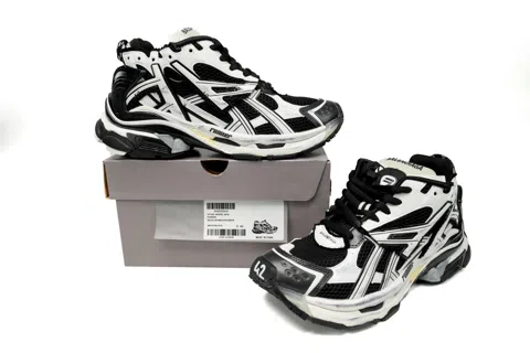 Balenciaga Runner Black/White – photo 8