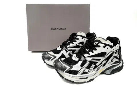 Balenciaga Runner Black/White – photo 9