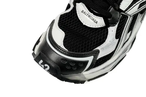 Balenciaga Runner Black/White – photo 6