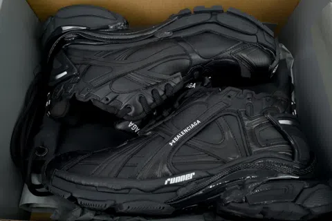 Balenciaga Runner Black – photo 8