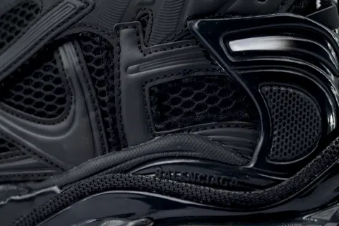 Balenciaga Runner Triple Black – photo 5
