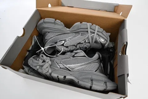 Balenciaga 3XL Grey – photo 11