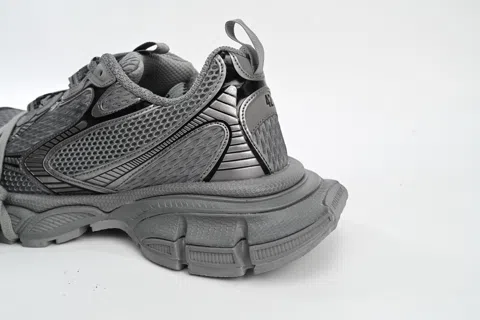 Balenciaga 3XL Grey – photo 4