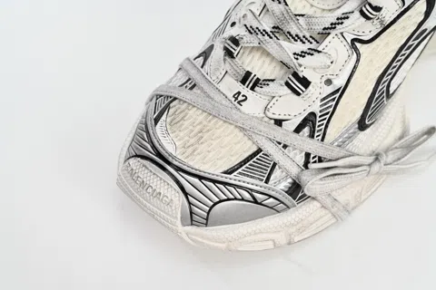 Balenciaga 3XL Panda – photo 8
