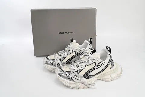 Balenciaga 3XL Panda – photo 9