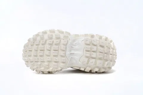 Balenciaga Defender Triple White – photo 5