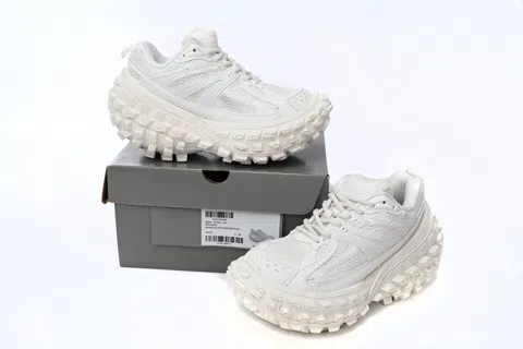 Balenciaga Defender Triple White – photo 10