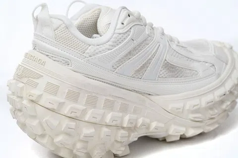 Balenciaga Defender Triple White – photo 3