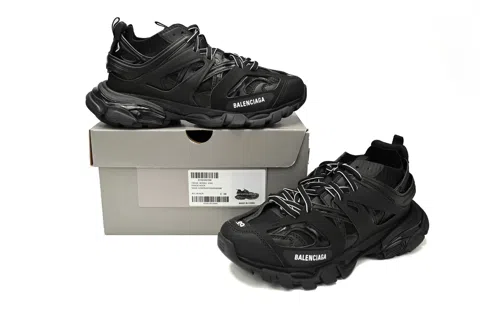 Balenciaga Track Triple Black – photo 9