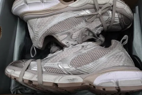 Balenciaga 3XL Lunar Grey – photo 8