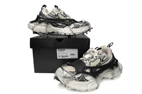 Balenciaga 3XL Panda – photo 12